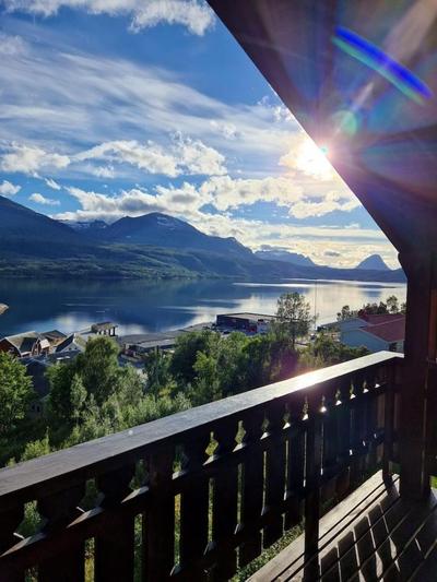 Koselig overnattingssted med fjordutsikt