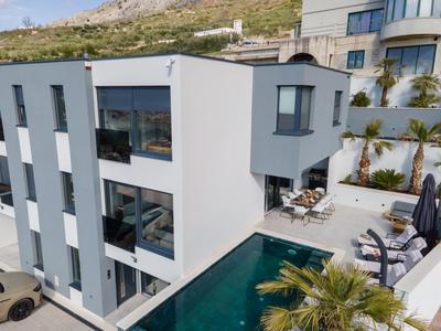 Astonishing villa Blue Horizon w heated pool