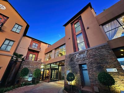 Tayfin Royale Hotel & Conference Centre