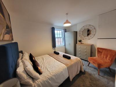 Little Oaks House - Historic Charm & Modern Comfort in Colchester by Catchpole Stays