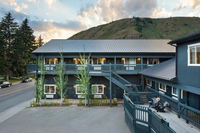 Anvil Hotel, Bild 2