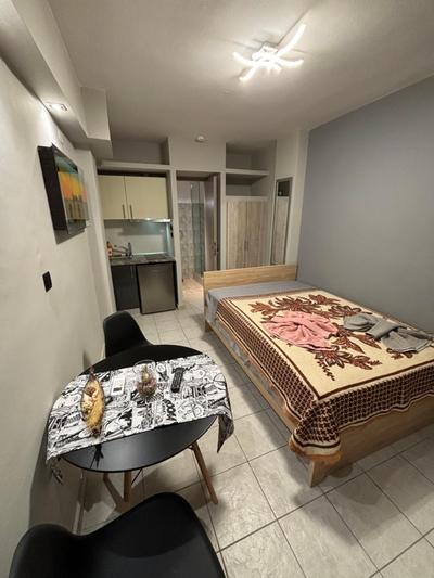 JORDANS ROOM 12