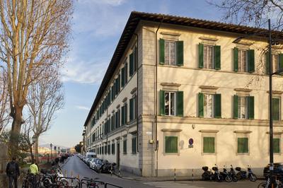 Lungarno marvelous apartment with private parking