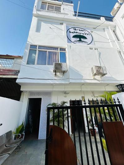 Hotel Green Sapphire Inn