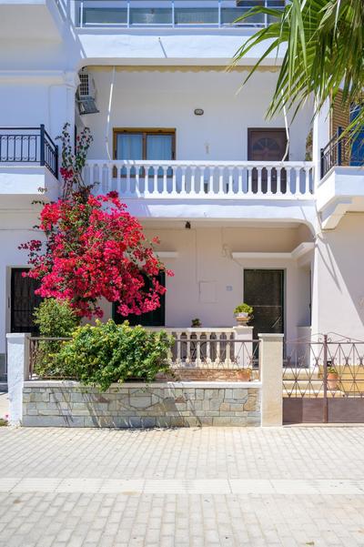 Beachside Retreat, Steps to Kos