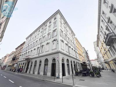 Mazzini 9 Tirabora Short Rent