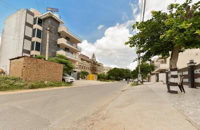 Hotel Red Cherry Sec-45, Gurgaon