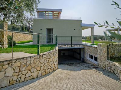 Villa Sunny Lake Suites