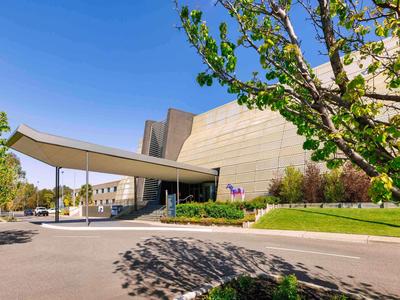 Mantra Melbourne Melton