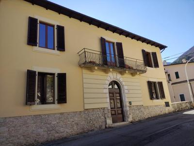 Bed & Breakfast Costanza4