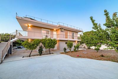 J&K HOUSE SUITES
