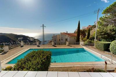 Appartement 65 M2 ,piscine vue mer