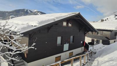 Modernes Apartment in Traumkulisse auf 1200 m