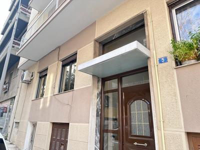 AH acropolis charming apartment