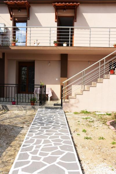 Twin's House