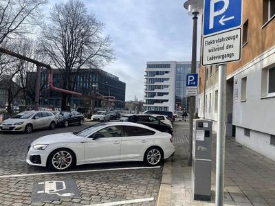 Wohnung 2 neben Warschauer Platz und Spree