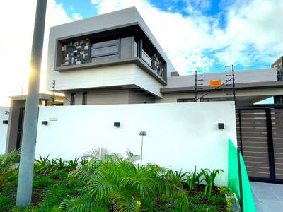 Villa Palmeras - 4 Bedrooms AC Modern Luxury Villa