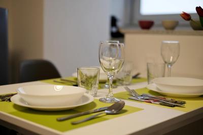 Victoria Home Living