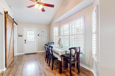Dog-Friendly Yard! Retreat 11 Mi to Destin & Beach