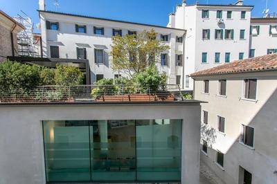 Maison Latino 7 by Welc(h)ome