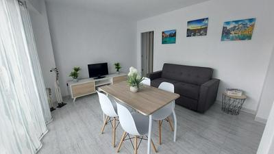 Apartamento con piscina. Playa Gandia