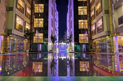 Townhouse The Grand Touch & The Royal Touch