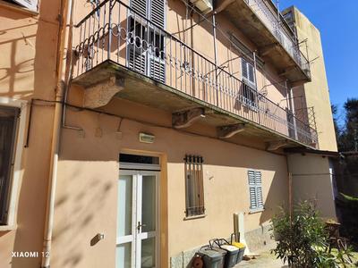 Sotto la Torre - Under the Tower