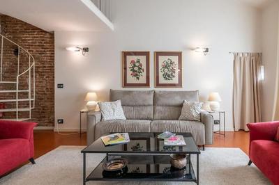 Piazza Anfiteatro- elegant apartment