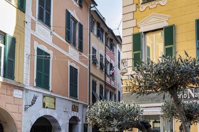 Tra i Caruggi di Rapallo by Wonderful Italy