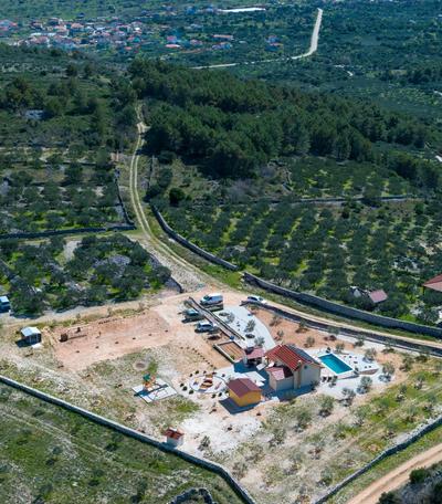 Holiday house OLIVE LAND