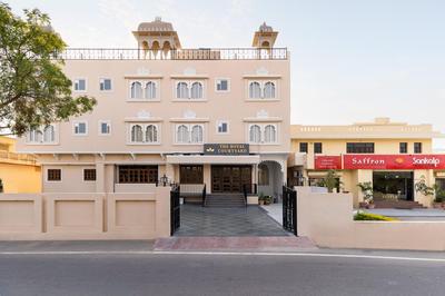 Hotel The Royal Courtyard