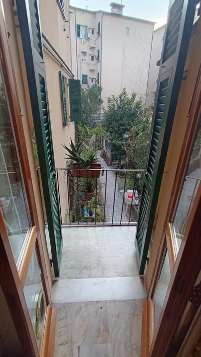 Sopra_lavia Stazione_La Spezia_Cinque Terre