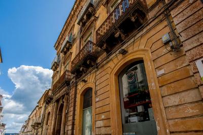 Palazzo D'Arte - Luxury Home - Ragusa Centro