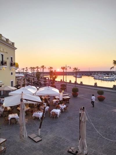 Aura Exclusive holiday fronte mare