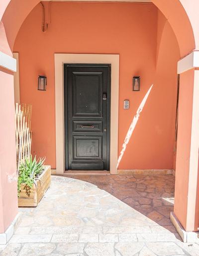 Old Town Apartment