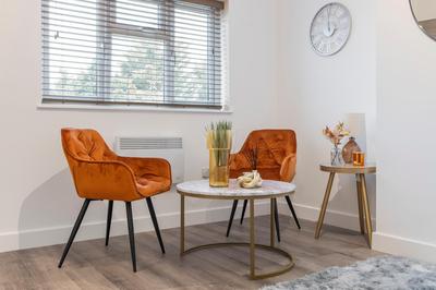 Beautiful-Cosy-King sized bed Flat 3 min walk to Tube Station