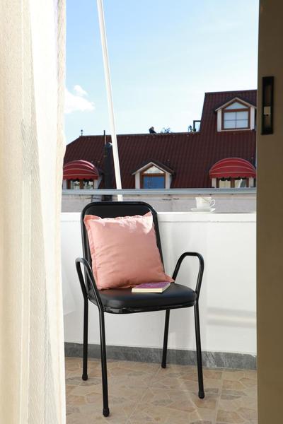 Central Fortuzi Apartment