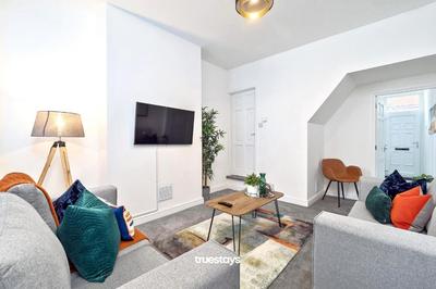 Fielding House by Truestays - NEW 3 Bedroom House in Stoke-on-Trent
