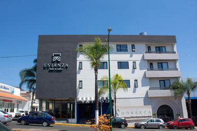Estanza Hotel & Suites