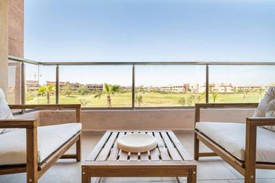 Golfside new 3-bedroom apartment
