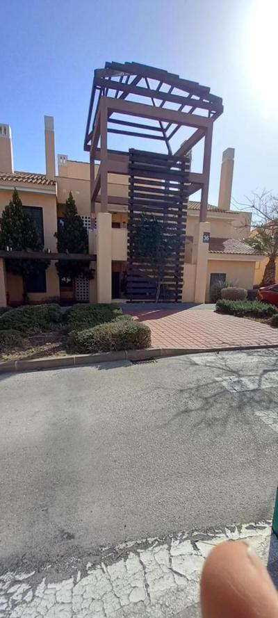 HL019 Holiday rentals 2 Bedroom ground floor apartment on HDA golf resort, Murcia