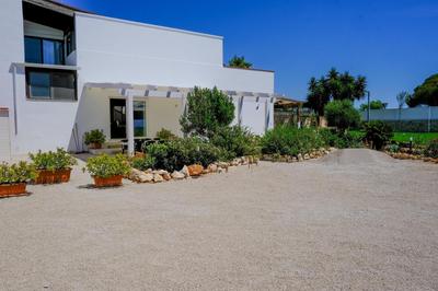 Villa Marzia with garden and near the sea - Happy Rentals
