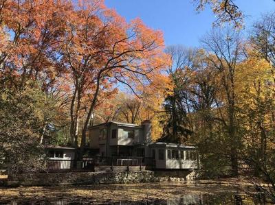The Pond House, close to Rowayton station