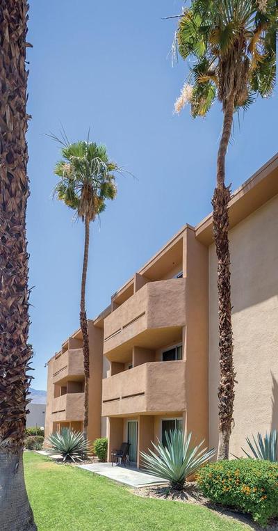 WorldMark Palm Springs - Plaza Resort and Spa