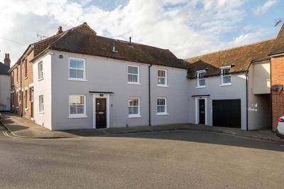 Fun house in the heart of Colchester