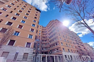 ReRent Rooms - 36 TRIONFALE GUESTHOUSE