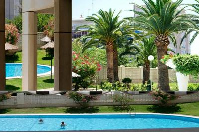 New Charming Apartment by the beach with swimming pool, parking & tennis court