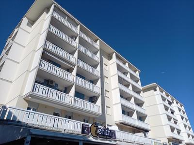 Giulio's Apartment - Beachfront