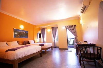 Daun Penh Palace Boutique