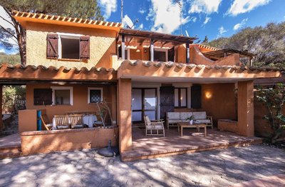Villa with Jacuzzi in Torre Delle Stelle